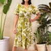 Elegant Tropical Leaf Print Midi Dress